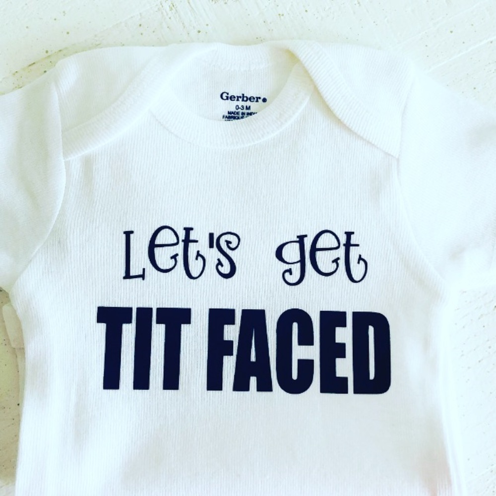 New baby bodysuit